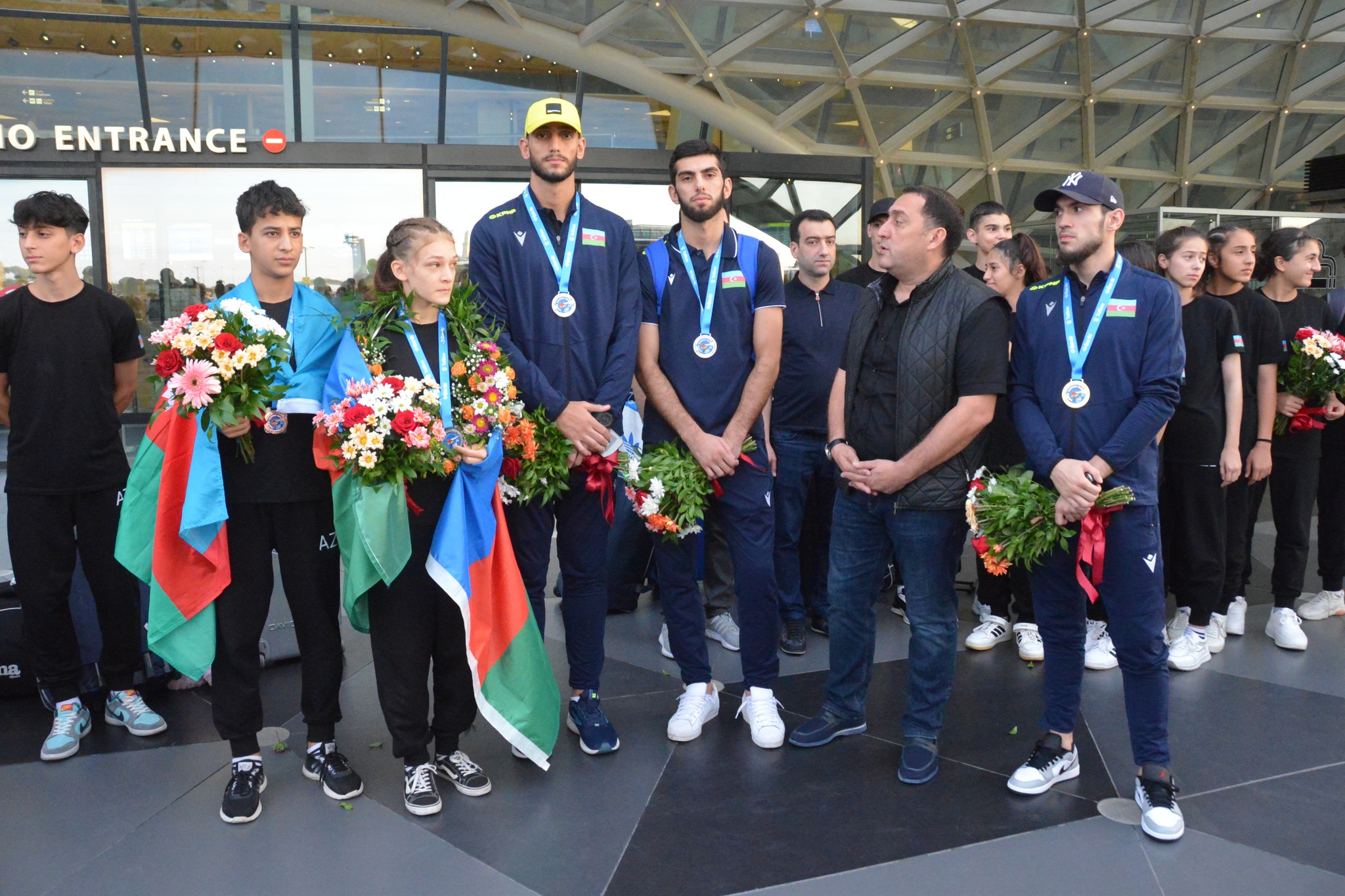 Avropa çempionatında uğur qazanan taekvondoçularımız Vətənə qayıdıblar